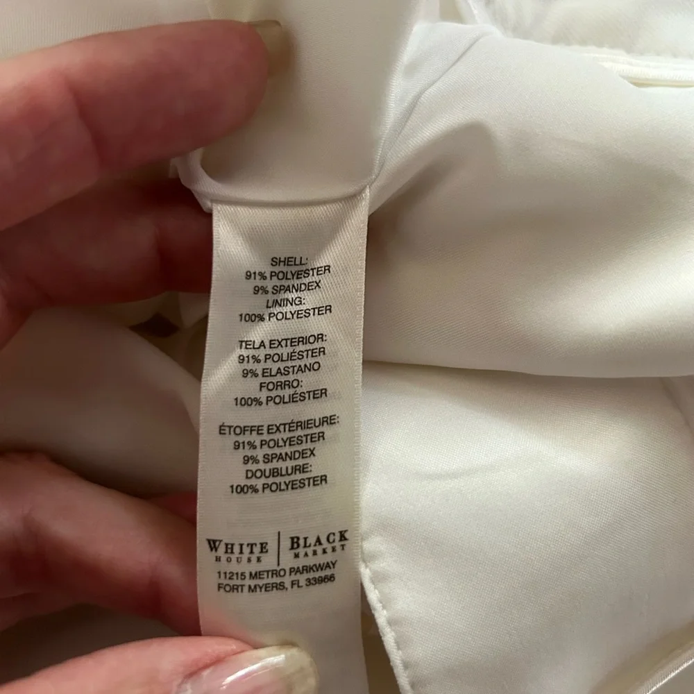 NWOT Wide Leg Crepe Capris in Winter White - Picture 3 of 12